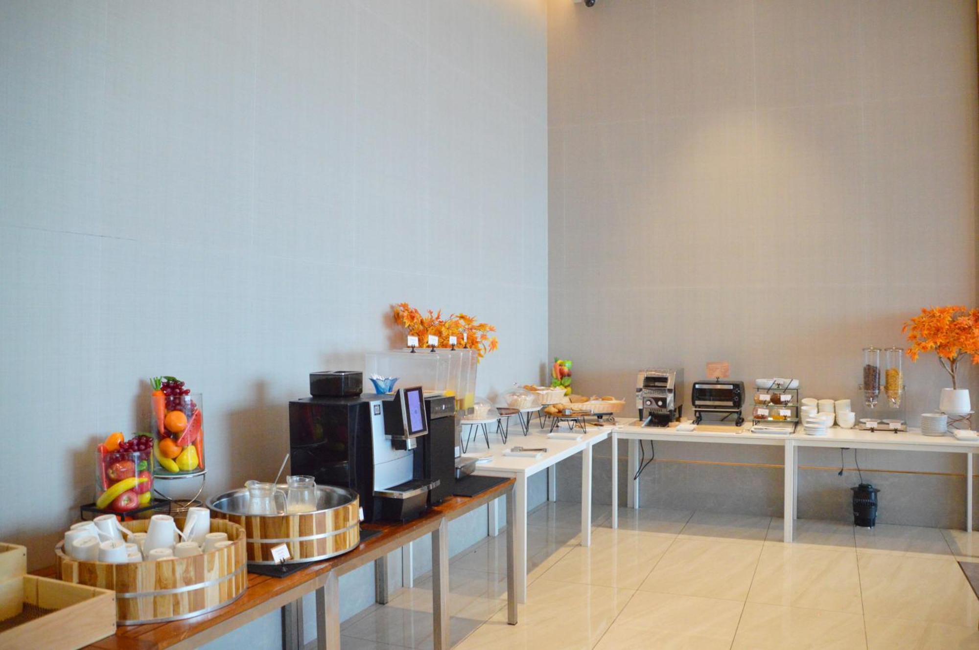 S Sriracha Hotel & Residence Si Racha Extérieur photo
