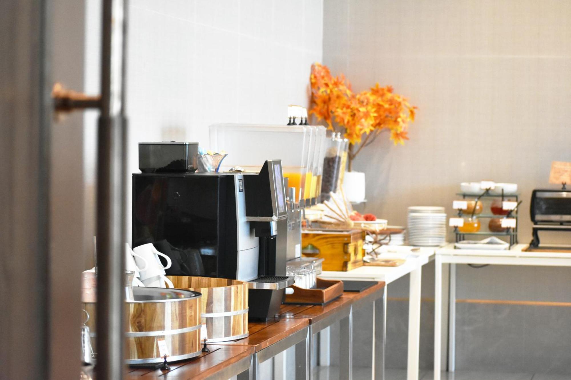 S Sriracha Hotel & Residence Si Racha Extérieur photo