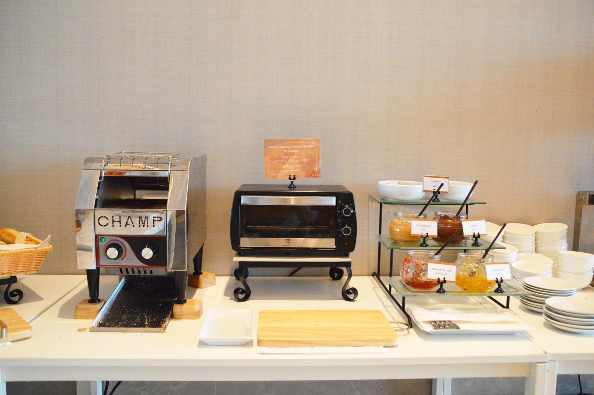 S Sriracha Hotel & Residence Si Racha Extérieur photo
