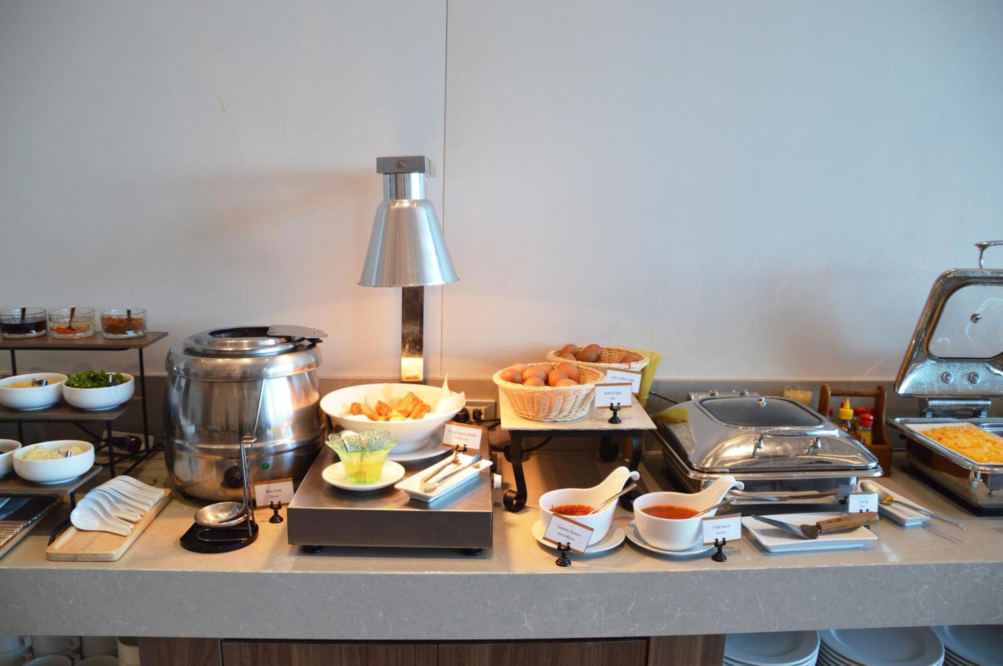 S Sriracha Hotel & Residence Si Racha Extérieur photo